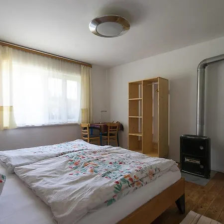 Bed & Breakfast Baumzelt Im Wald *